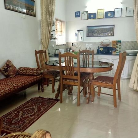 Aaron'S Homestay Kochi Exterior photo
