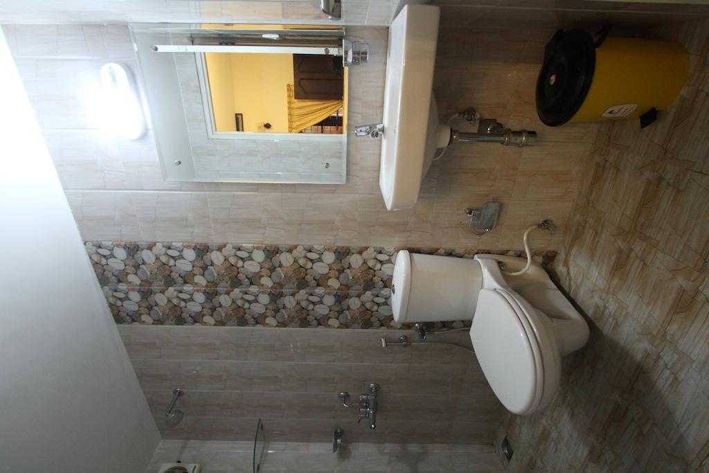 Aaron'S Homestay Kochi Exterior photo