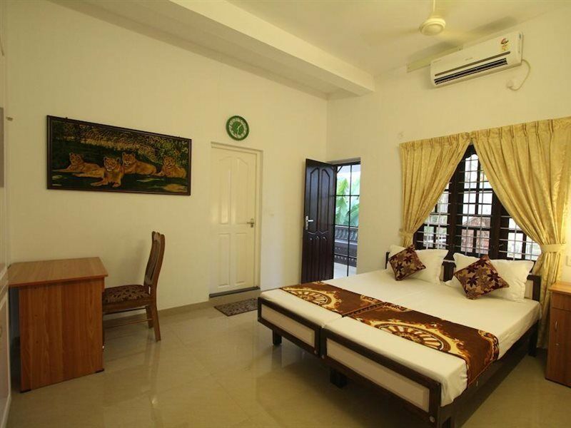 Aaron'S Homestay Kochi Exterior photo
